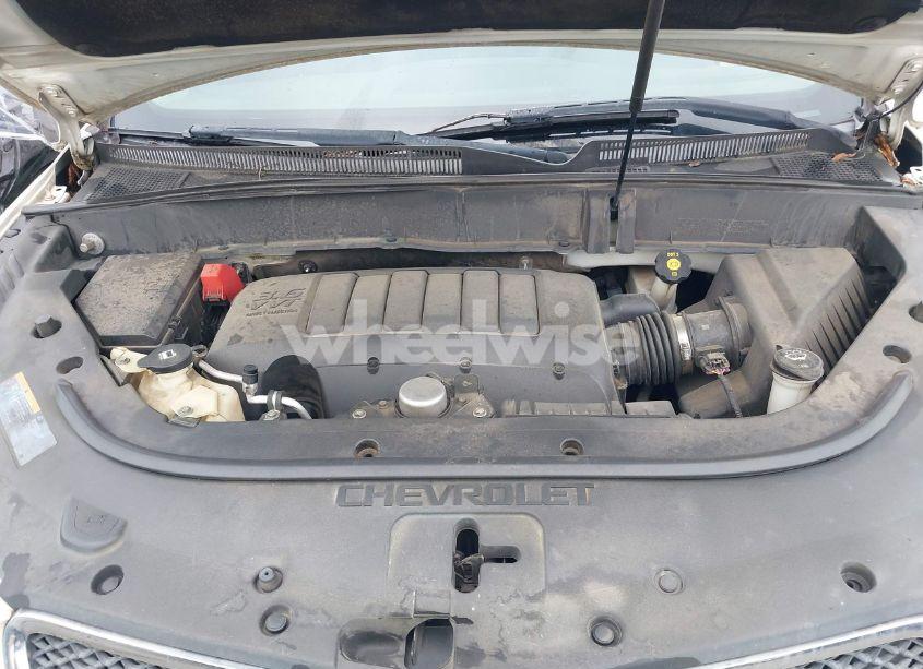 Photo 10 of 2011 Chevrolet Traverse 1LT (VIN 1GNKRGED3BJ268712)