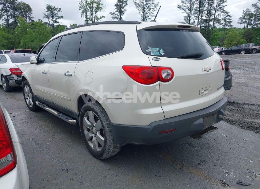 Photo 3 of 2011 Chevrolet Traverse 1LT (VIN 1GNKRGED3BJ268712)