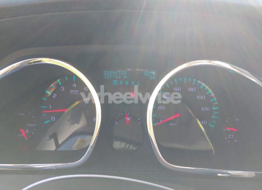 Photo 7 of 2011 Chevrolet Traverse 1LT (VIN 1GNKRGED3BJ283453)