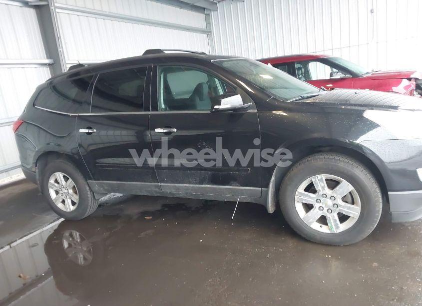 Photo 13 of 2011 Chevrolet Traverse 1LT (VIN 1GNKRGED3BJ302261)