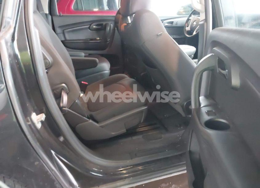 Photo 8 of 2011 Chevrolet Traverse 1LT (VIN 1GNKRGED3BJ302261)