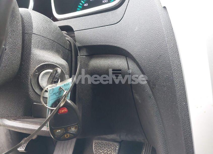 Photo 11 of 2011 Chevrolet Traverse 1LT (VIN 1GNKRGED3BJ397906)