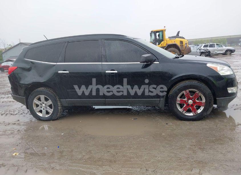 Photo 14 of 2011 Chevrolet Traverse 1LT (VIN 1GNKRGED3BJ397906)
