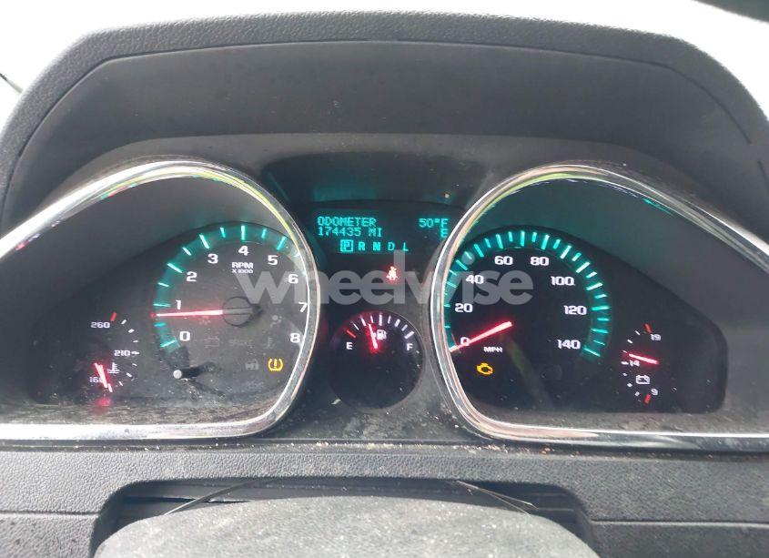 Photo 7 of 2011 Chevrolet Traverse 1LT (VIN 1GNKRGED3BJ397906)