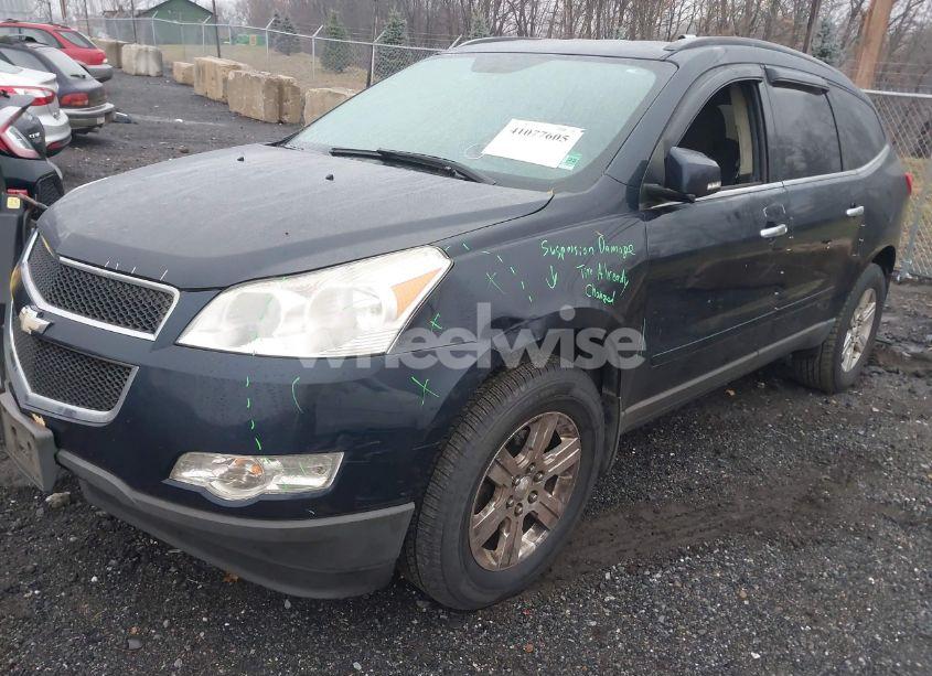 Photo 2 of 2012 Chevrolet Traverse 1LT (VIN 1GNKRGED3CJ127138)