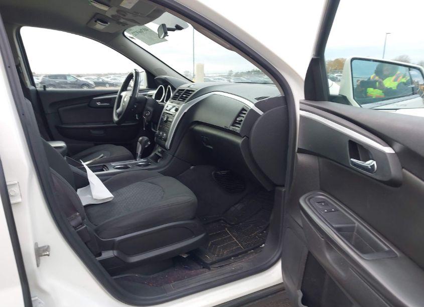 Photo 5 of 2012 Chevrolet Traverse 1LT (VIN 1GNKRGED3CJ162875)