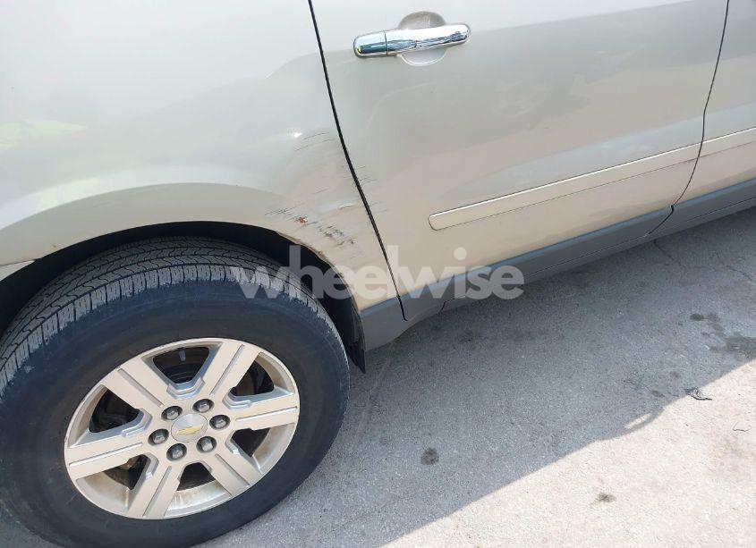 Photo 6 of 2012 Chevrolet Traverse 1LT (VIN 1GNKRGED3CJ181720)