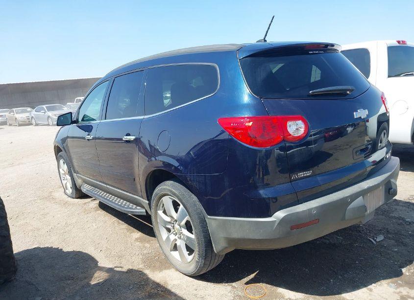Photo 3 of 2012 Chevrolet Traverse 1LT (VIN 1GNKRGED3CJ190143)