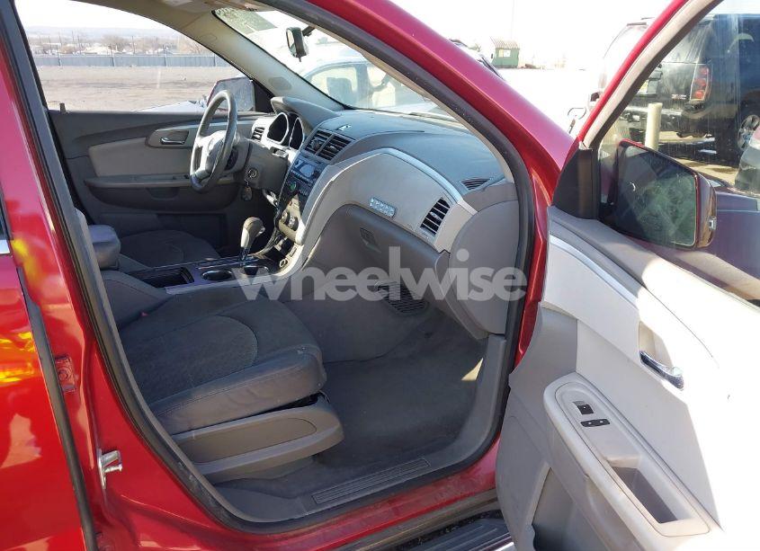 Photo 5 of 2012 Chevrolet Traverse 1LT (VIN 1GNKRGED3CJ207393)