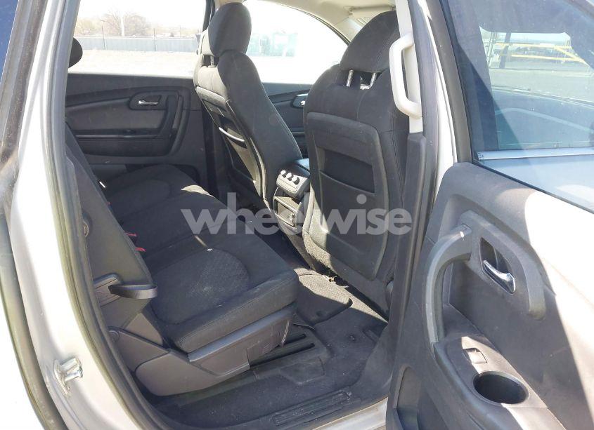 Photo 8 of 2012 Chevrolet Traverse 1LT (VIN 1GNKRGED3CJ242371)