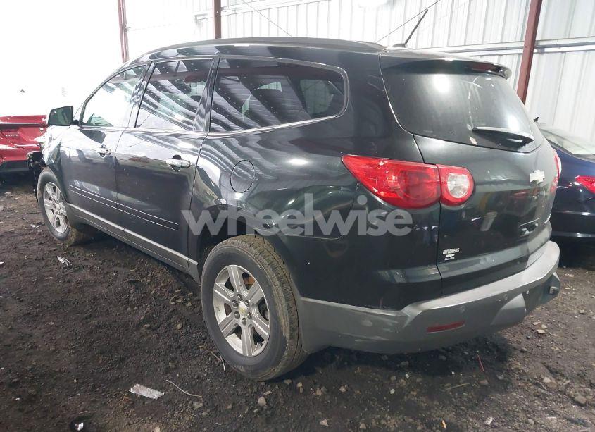 Photo 3 of 2011 Chevrolet Traverse 1LT (VIN 1GNKRGED4BJ116468)