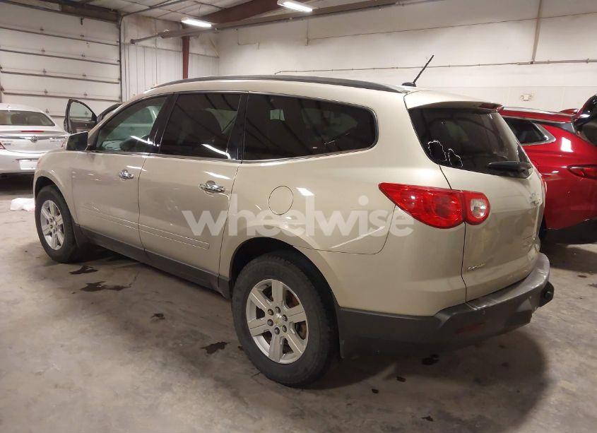 Photo 3 of 2011 Chevrolet Traverse 1LT (VIN 1GNKRGED4BJ123520)