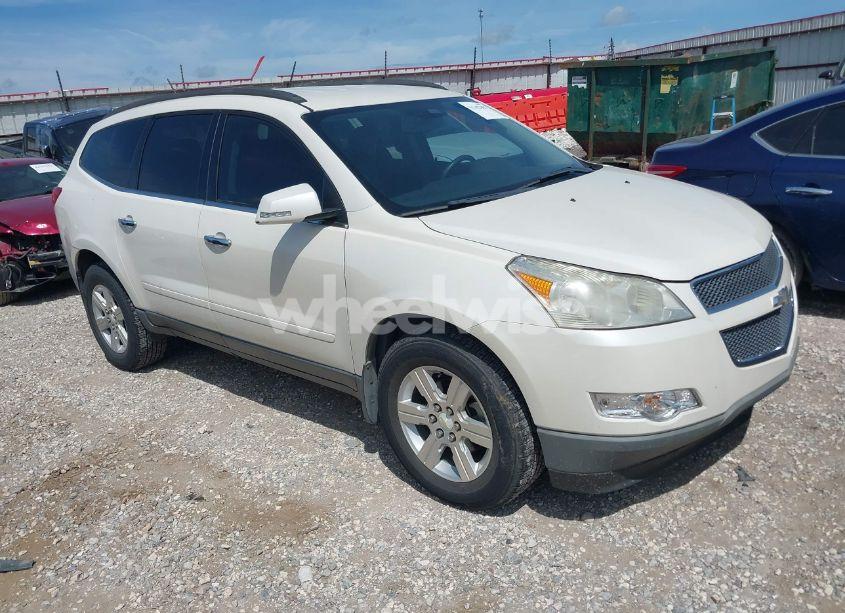 2011 Chevrolet Traverse 1LT (VIN 1GNKRGED4BJ156971) main photo