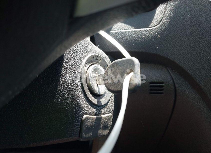 Photo 11 of 2011 Chevrolet Traverse 1LT (VIN 1GNKRGED4BJ176797)