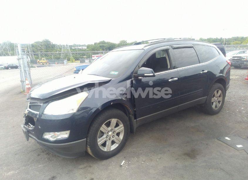 Photo 2 of 2011 Chevrolet Traverse 1LT (VIN 1GNKRGED4BJ191848)