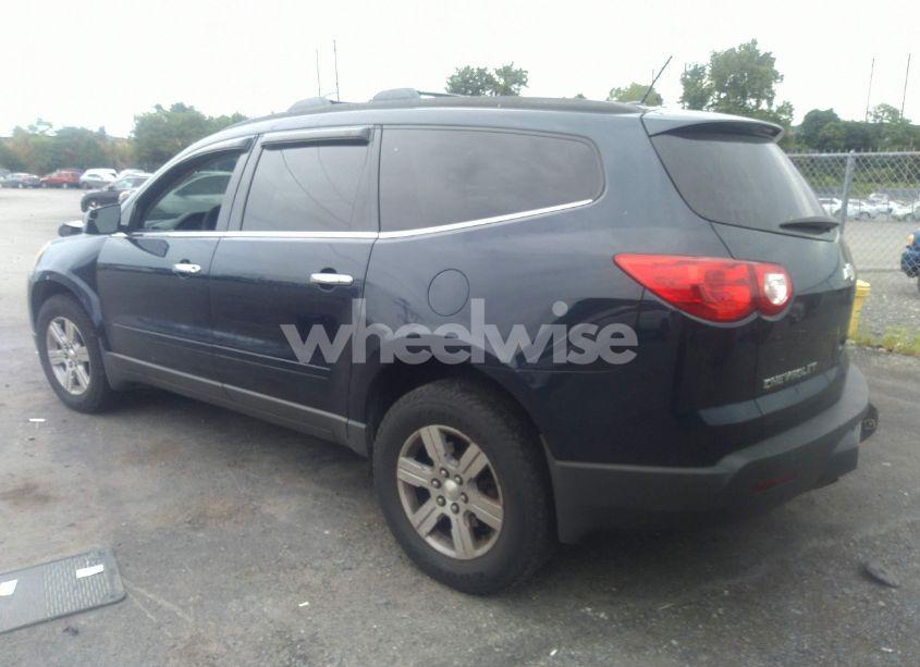 Photo 3 of 2011 Chevrolet Traverse 1LT (VIN 1GNKRGED4BJ191848)