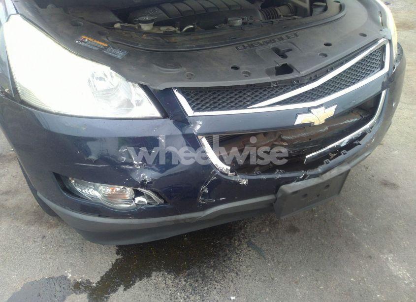 Photo 6 of 2011 Chevrolet Traverse 1LT (VIN 1GNKRGED4BJ191848)