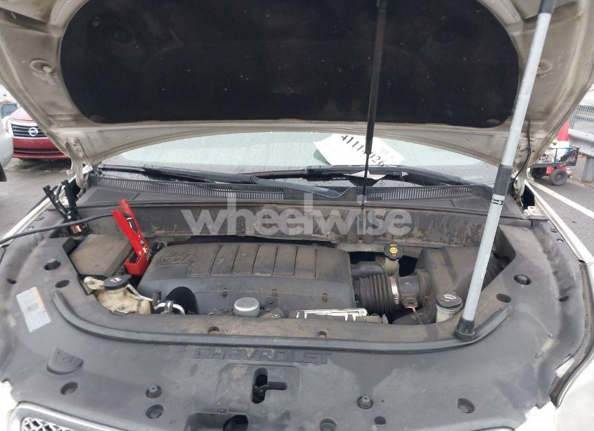 Photo 10 of 2011 Chevrolet Traverse 1LT (VIN 1GNKRGED4BJ216523)