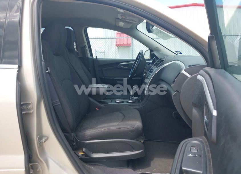 Photo 5 of 2012 Chevrolet Traverse 1LT (VIN 1GNKRGED4CJ240970)