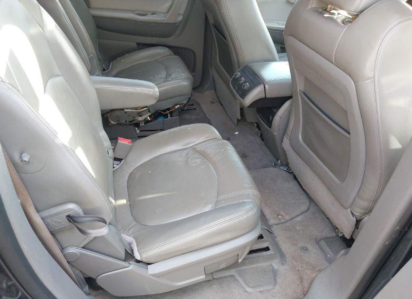 Photo 8 of 2012 Chevrolet Traverse 1LT (VIN 1GNKRGED4CJ365175)