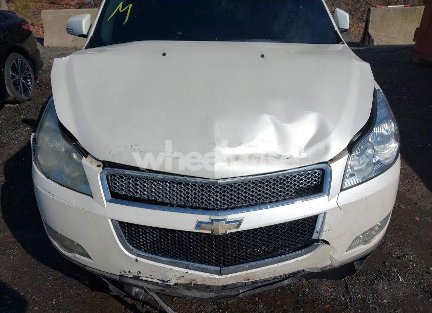 Photo 10 of 2011 Chevrolet Traverse 1LT (VIN 1GNKRGED5BJ238403)