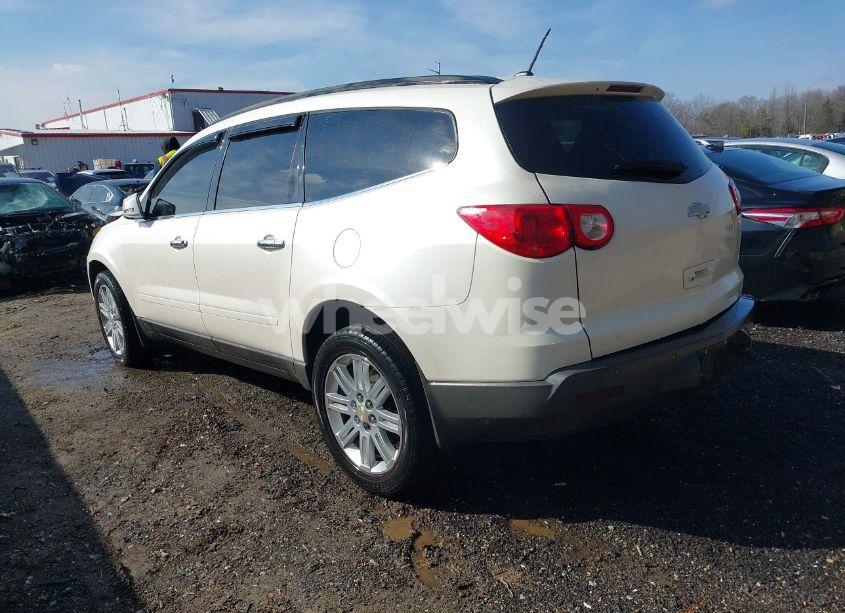 Photo 3 of 2011 Chevrolet Traverse 1LT (VIN 1GNKRGED5BJ238403)