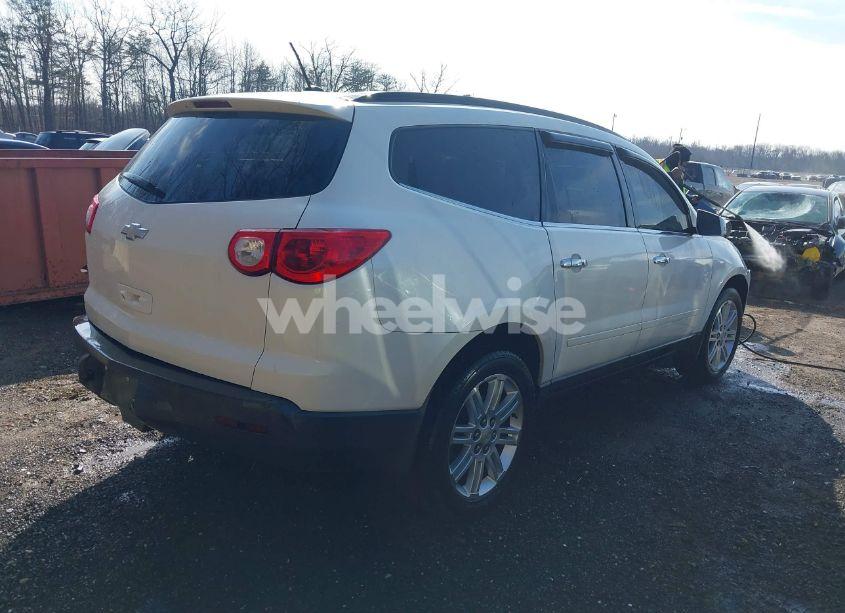 Photo 4 of 2011 Chevrolet Traverse 1LT (VIN 1GNKRGED5BJ238403)