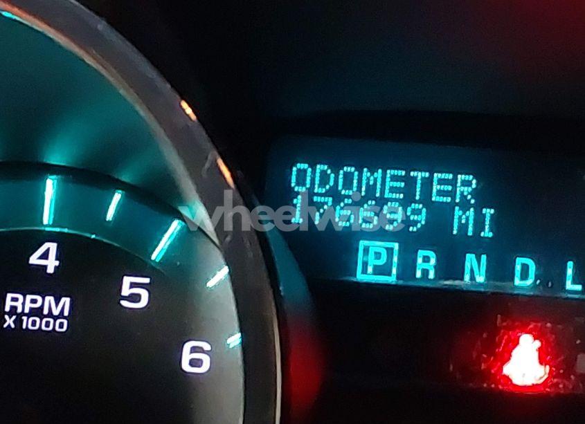 Photo 7 of 2011 Chevrolet Traverse 1LT (VIN 1GNKRGED5BJ345757)