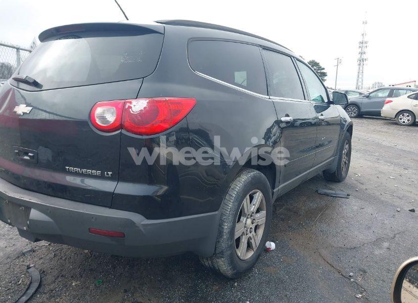 Photo 4 of 2011 Chevrolet Traverse 1LT (VIN 1GNKRGED5BJ388401)