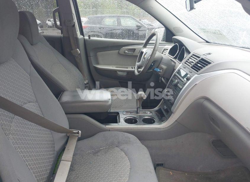 Photo 5 of 2012 Chevrolet Traverse 1LT (VIN 1GNKRGED5CJ354458)