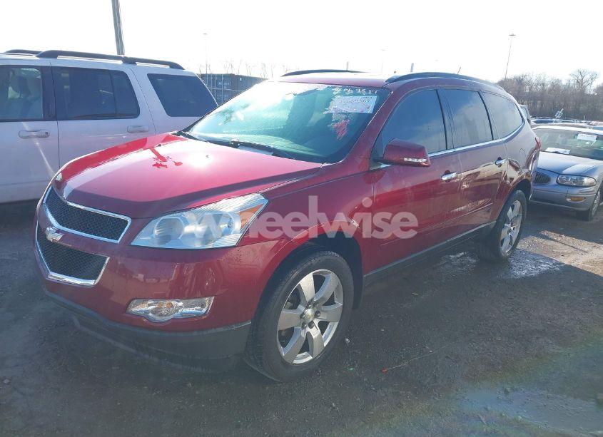 Photo 2 of 2011 Chevrolet Traverse 1LT (VIN 1GNKRGED6BJ104855)