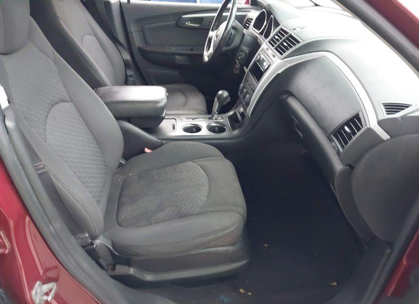 Photo 5 of 2011 Chevrolet Traverse 1LT (VIN 1GNKRGED6BJ115631)