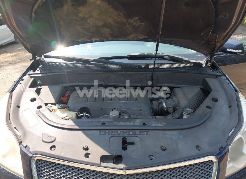 Photo 10 of 2011 Chevrolet Traverse 1LT (VIN 1GNKRGED6BJ209802)