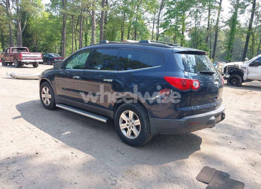 Photo 3 of 2011 Chevrolet Traverse 1LT (VIN 1GNKRGED6BJ209802)