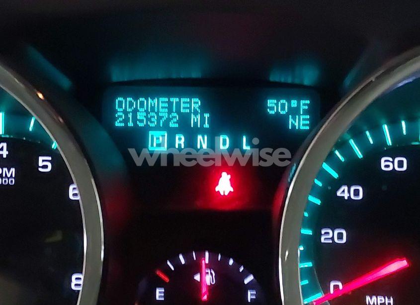 Photo 7 of 2011 Chevrolet Traverse 1LT (VIN 1GNKRGED6BJ279638)