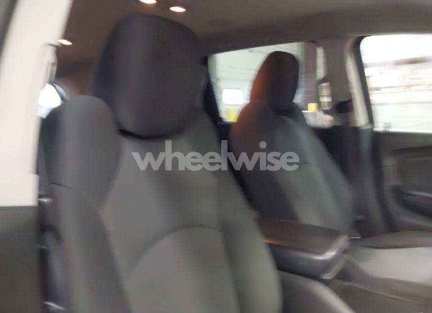 Photo 8 of 2011 Chevrolet Traverse 1LT (VIN 1GNKRGED6BJ279638)