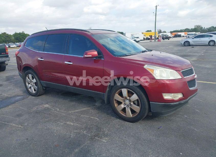 2011 Chevrolet Traverse 1LT (VIN 1GNKRGED6BJ350109) main photo