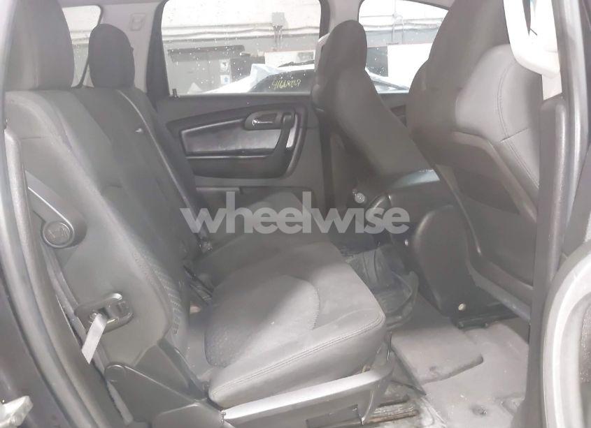 Photo 8 of 2011 Chevrolet Traverse 1LT (VIN 1GNKRGED7BJ163591)