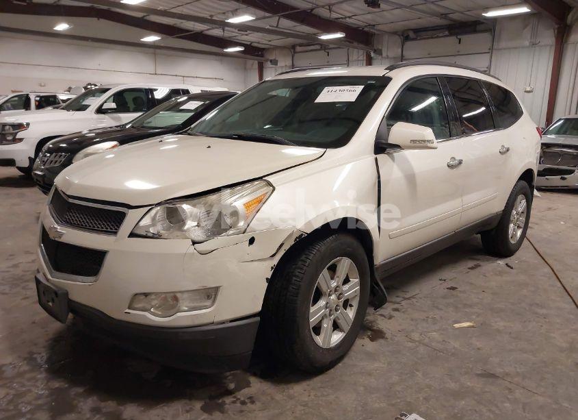 Photo 2 of 2011 Chevrolet Traverse 1LT (VIN 1GNKRGED7BJ354041)