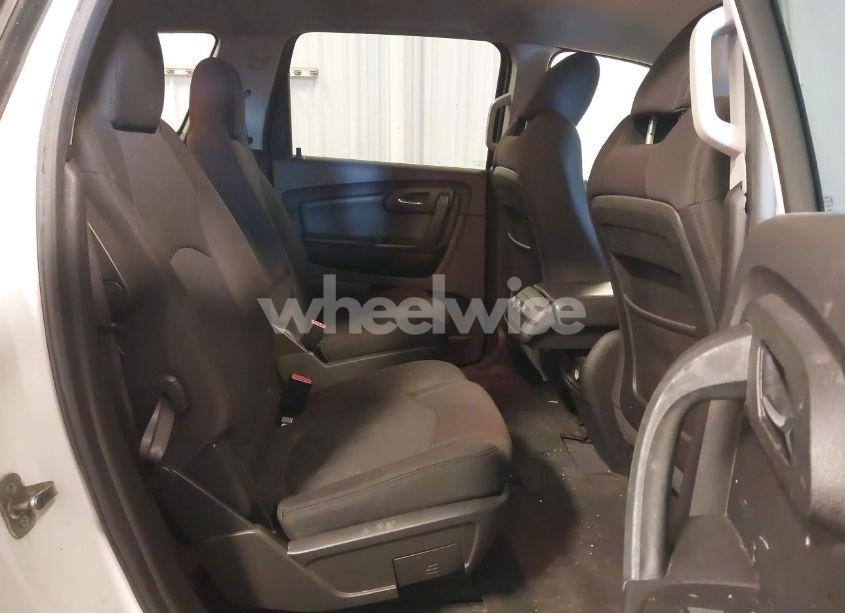 Photo 8 of 2011 Chevrolet Traverse 1LT (VIN 1GNKRGED7BJ354041)