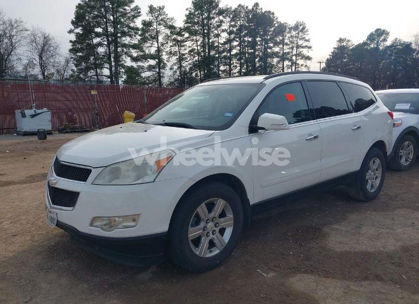 Photo 2 of 2012 Chevrolet Traverse 1LT (VIN 1GNKRGED7CJ323423)