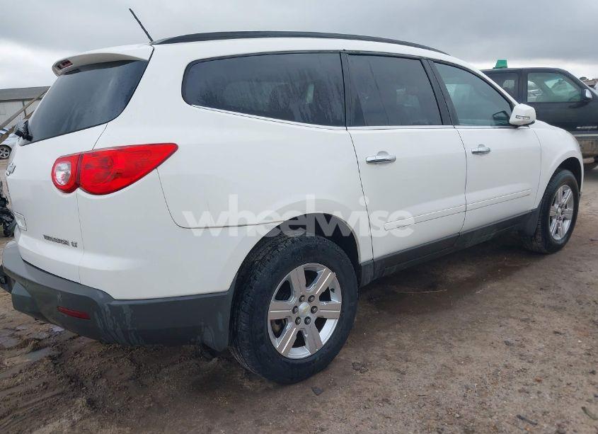 Photo 4 of 2012 Chevrolet Traverse 1LT (VIN 1GNKRGED7CJ331411)