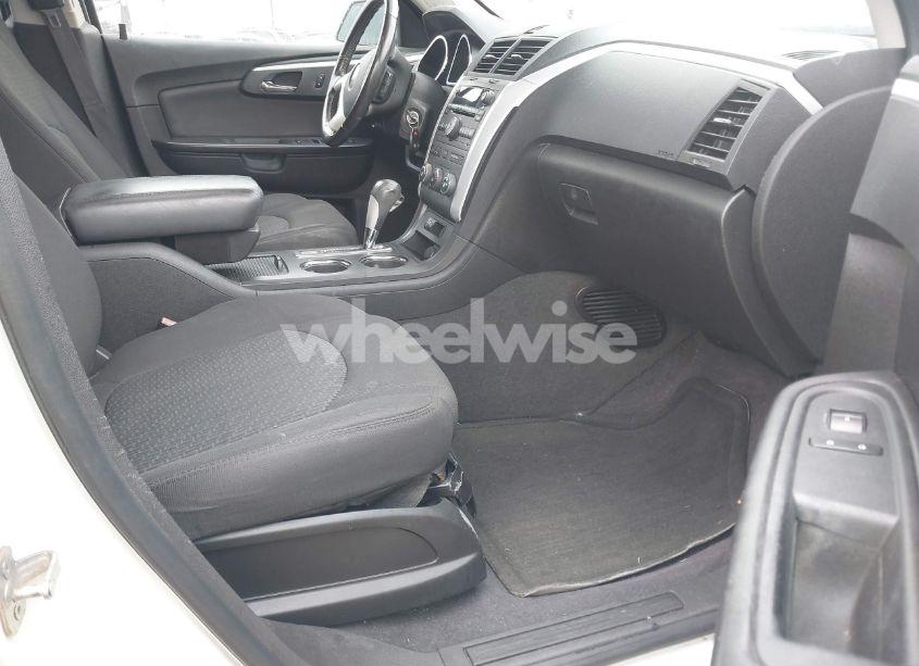 Photo 5 of 2012 Chevrolet Traverse 1LT (VIN 1GNKRGED7CJ331411)