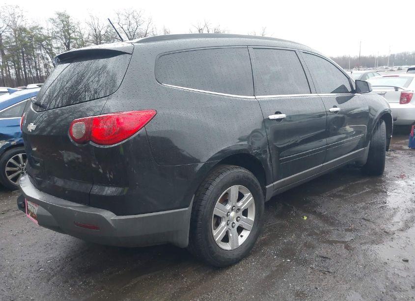 Photo 4 of 2011 Chevrolet Traverse 1LT (VIN 1GNKRGED8BJ116487)