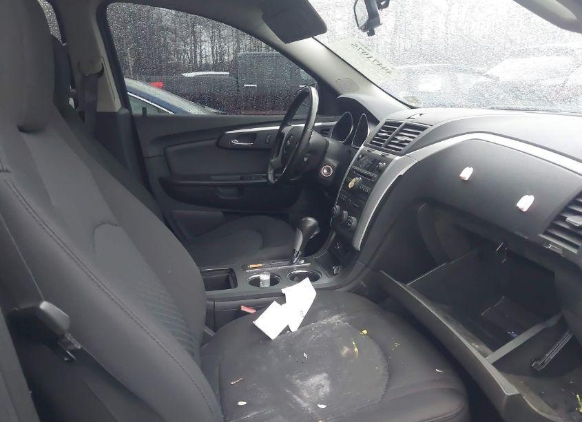 Photo 5 of 2011 Chevrolet Traverse 1LT (VIN 1GNKRGED8BJ116487)