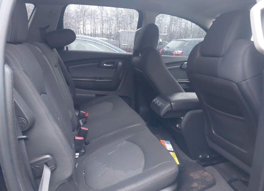 Photo 8 of 2011 Chevrolet Traverse 1LT (VIN 1GNKRGED8BJ116487)