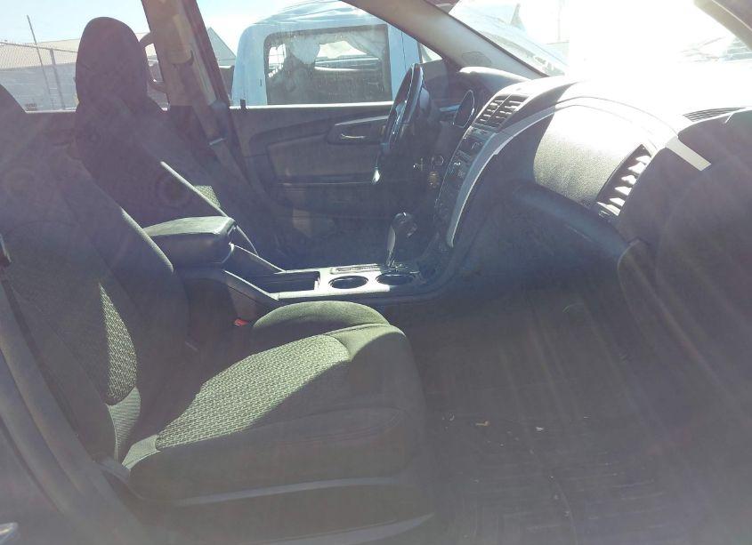 Photo 5 of 2011 Chevrolet Traverse 1LT (VIN 1GNKRGED8BJ162742)