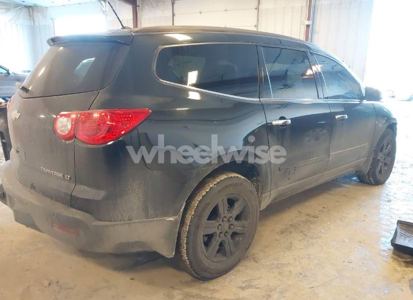 Photo 4 of 2011 Chevrolet Traverse 1LT (VIN 1GNKRGED8BJ278944)