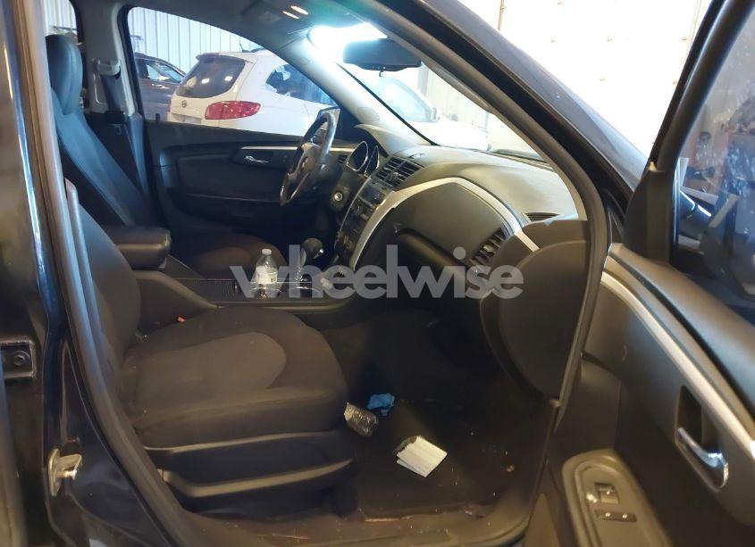 Photo 5 of 2011 Chevrolet Traverse 1LT (VIN 1GNKRGED8BJ278944)