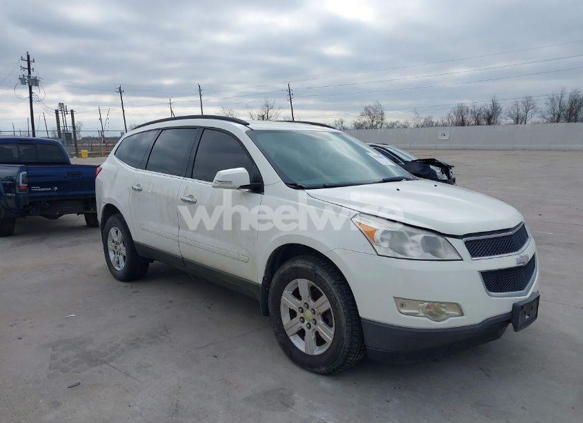 2011 Chevrolet Traverse 1LT (VIN 1GNKRGED8BJ280502) main photo
